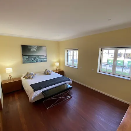 Villa Spacious Ground-floor With Private & Heated Pool Sao Martinho do Porto