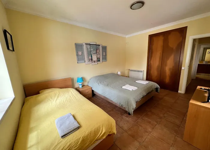 Spacious Ground-floor With Private & Heated Pool * São Martinho do Porto